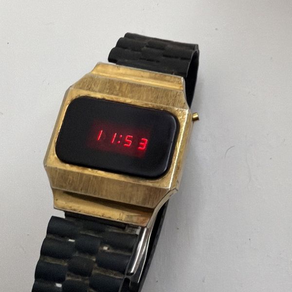 Times Led Watch Vintage Timex H Cell Red Dial Led Working Men's Gold Wrist Watch ...