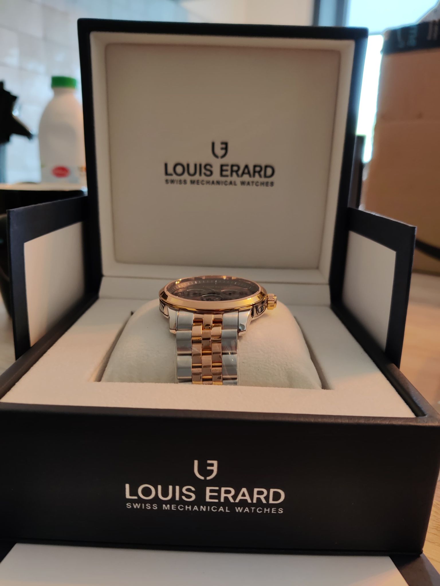 WTS] Louis Erard Day Date Moon Phase Shell Dial Diamond Index 40mm