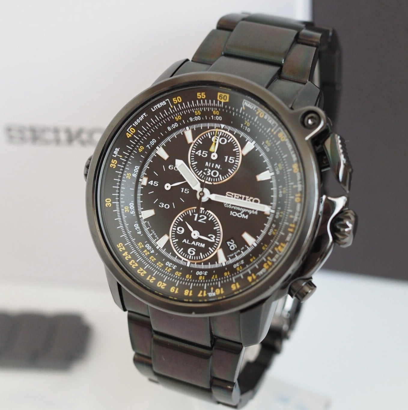 SEIKO FLIGHTMASTER 7T62 0HM0 Chronograph Quartz 43 mm Men s Black