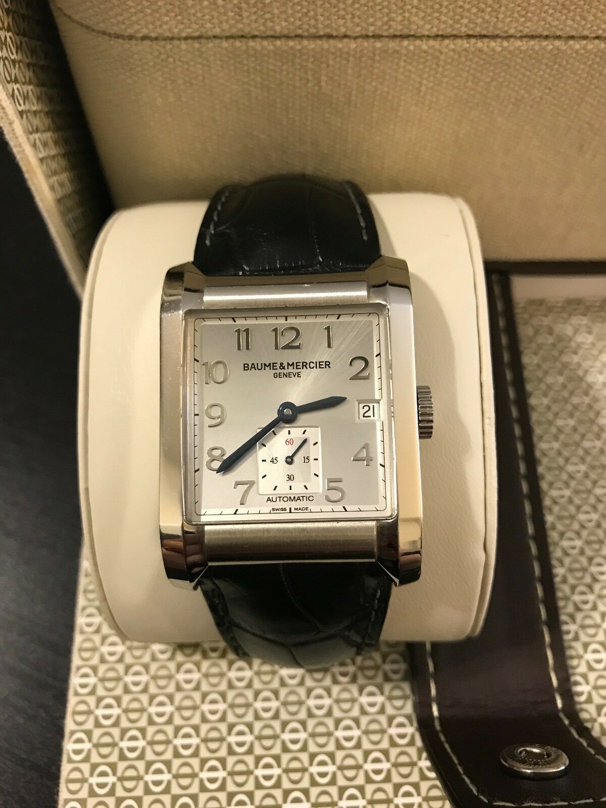 BAUME MERCIER HAMPTON SWISS AUTOMATIC SILVER DIAL TANK DATE