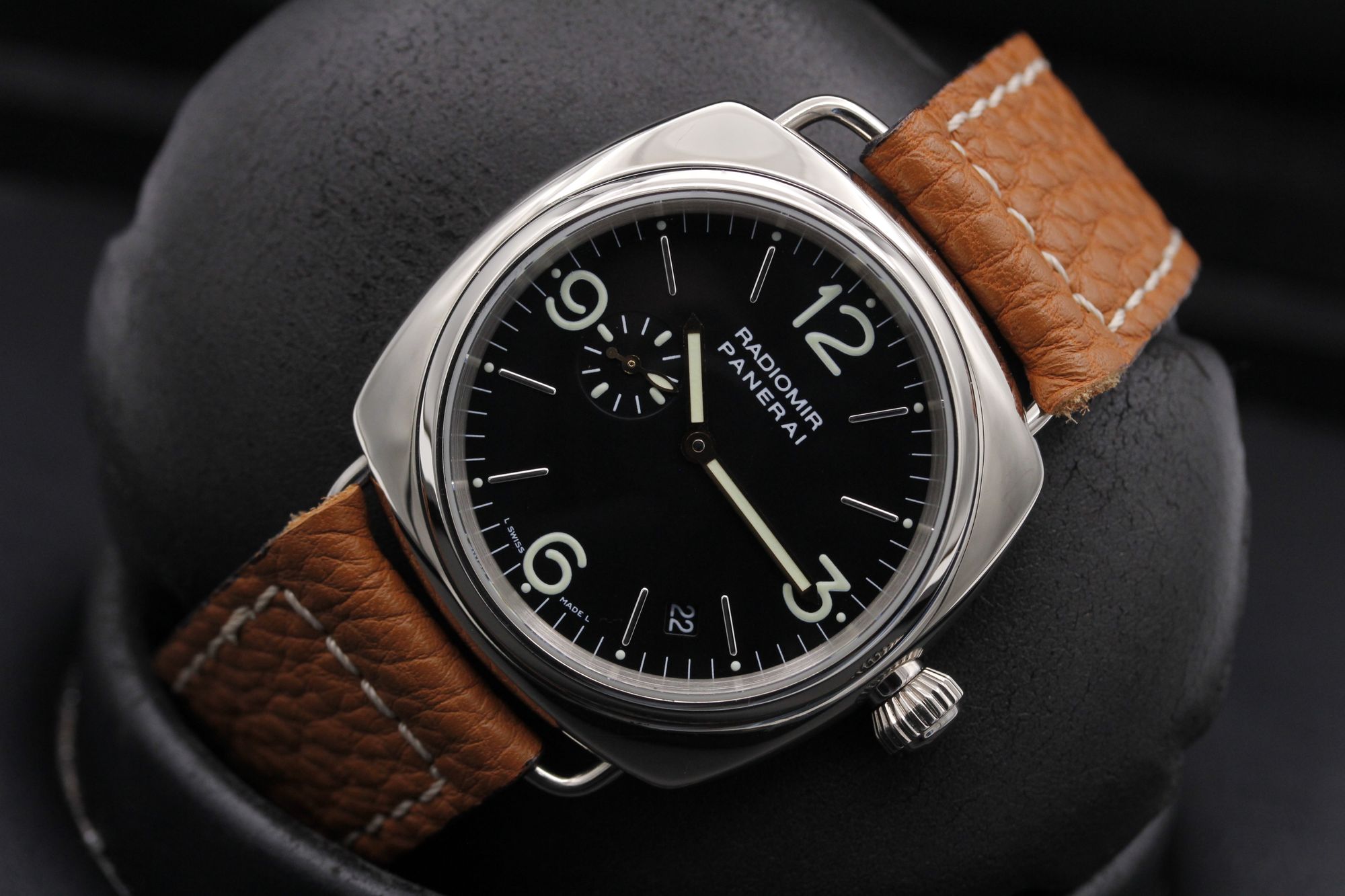 Panerai hotsell pam 62