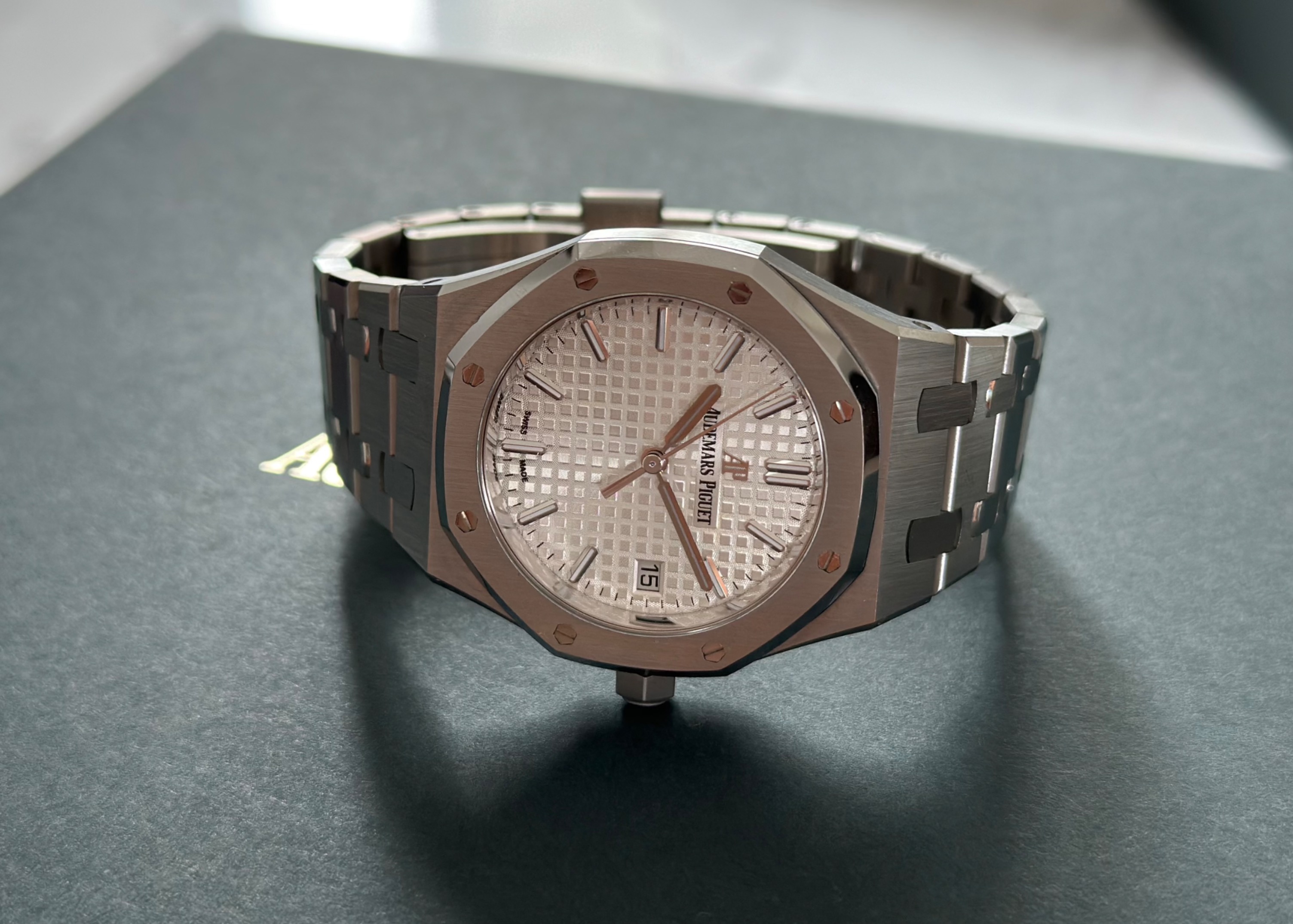 Preloved Excellent Condition Audemars Piguet 77350 34mm