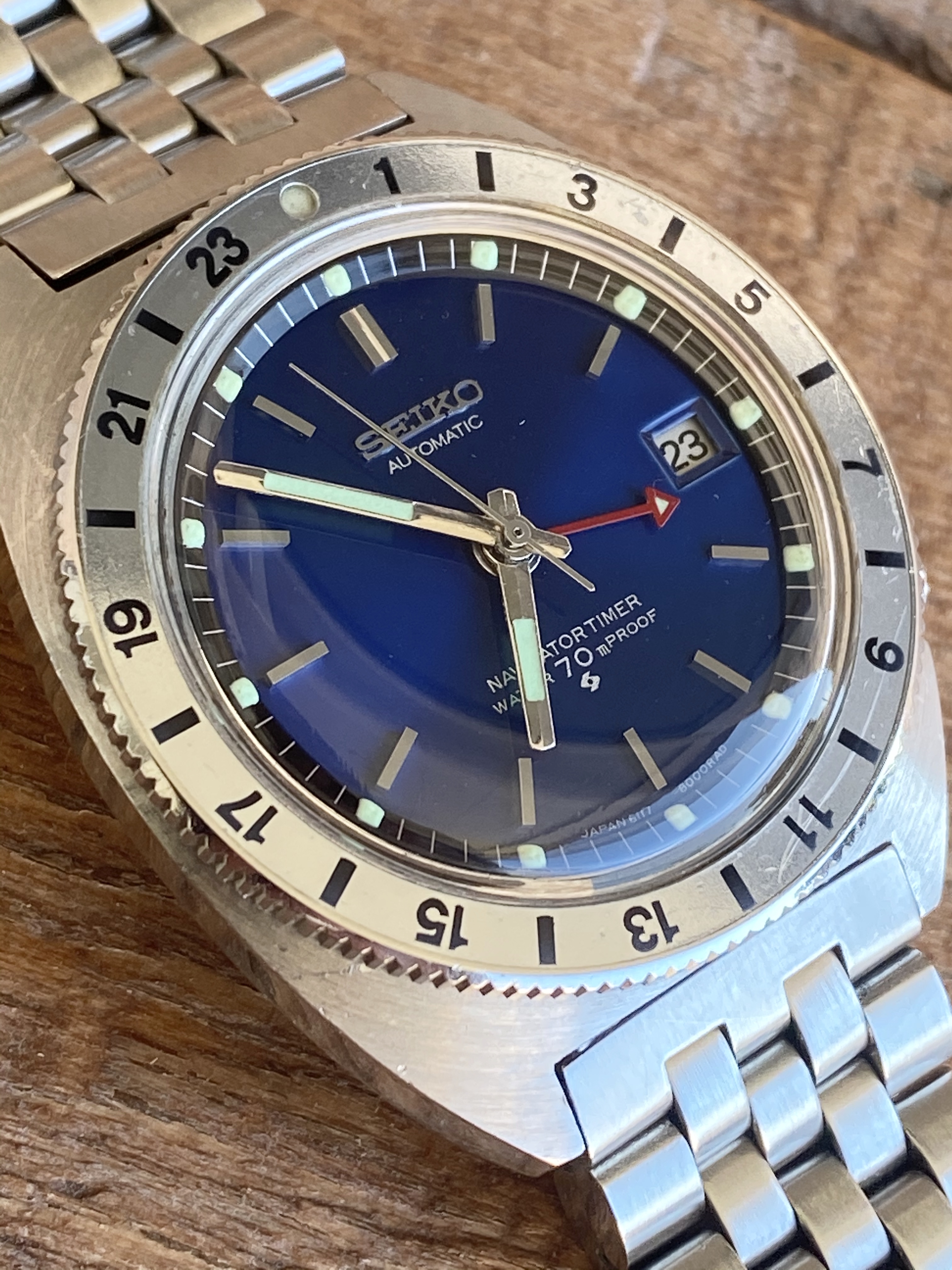FS Seiko Navigator 6117-8000 Super Rare Blue Dial Stelux Bracelet | WatchCharts