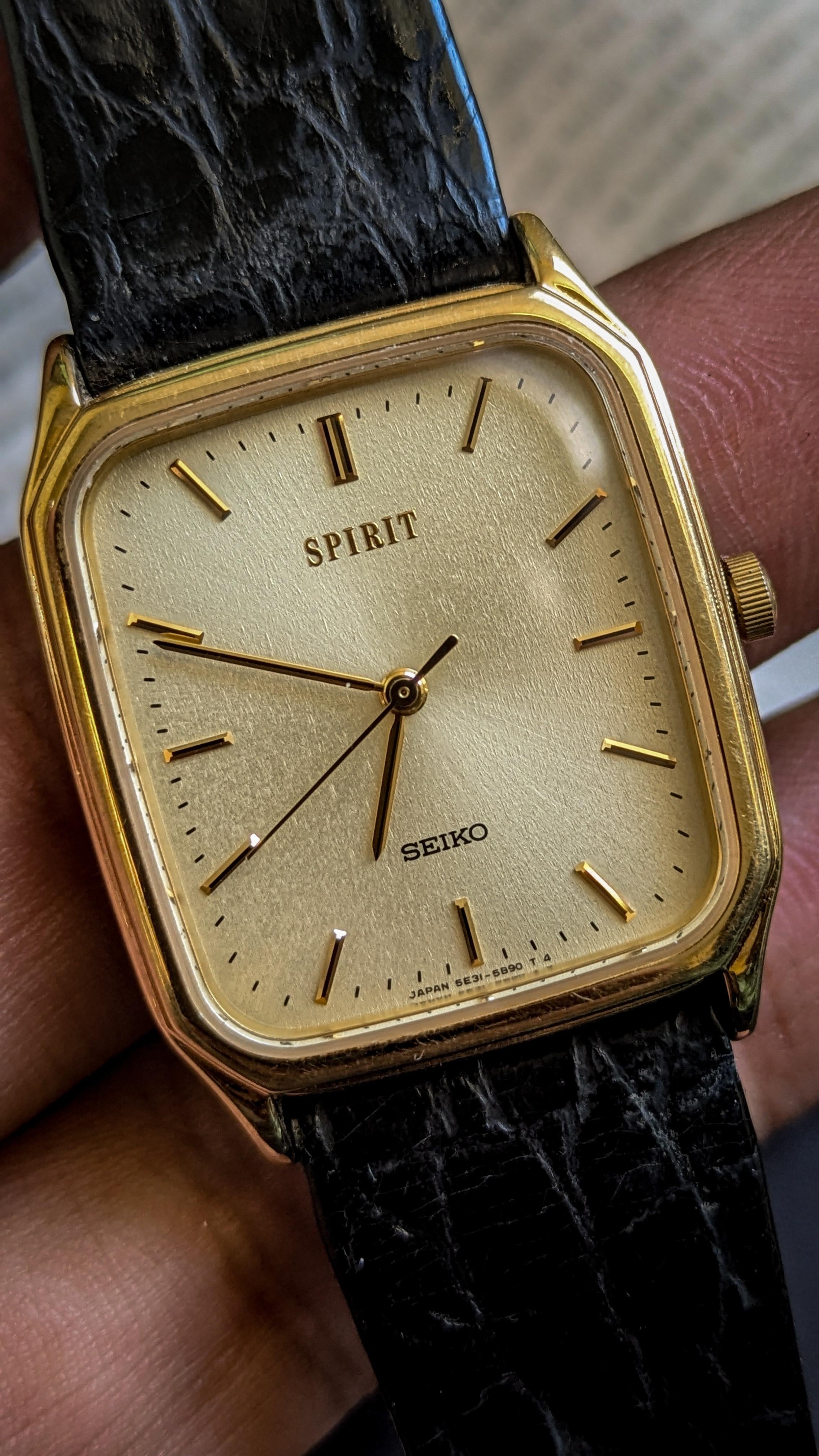 wts] Vintage 1980s Seiko Spirit Tank 5E31-5B50 - Gold Dial Square