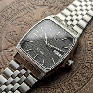 時計 SEIKO CHRONOS QUARTZ 5H23-7020 SUWA Seiko Chronos 5H23-7020 Diver Quartz Day/Date Vintage Men's