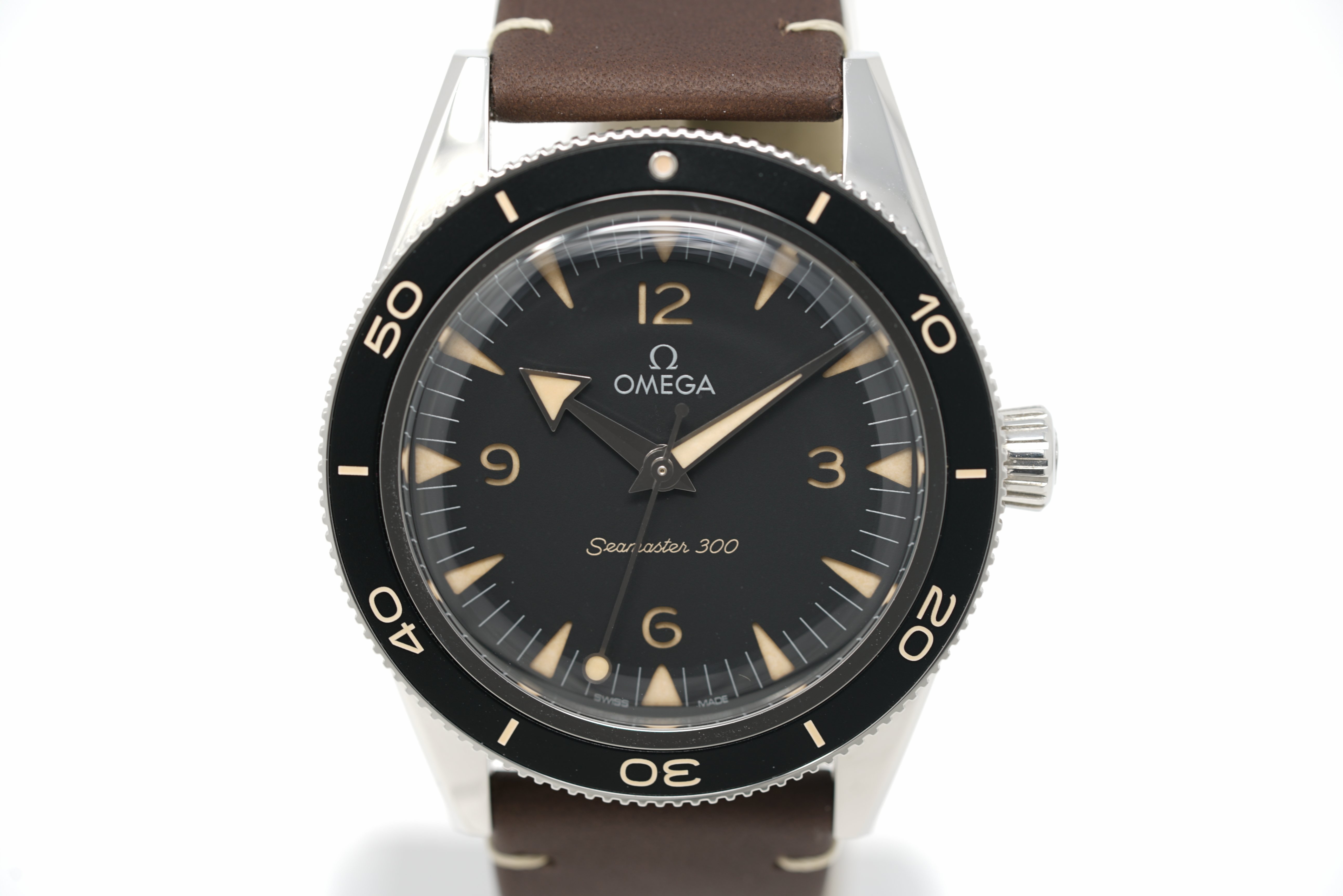 Pre owned clearance omega seamaster 300