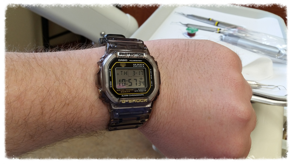 DW-5025D Ocean GREY Casio G-Shock 25th Anniversary Gold (Trade