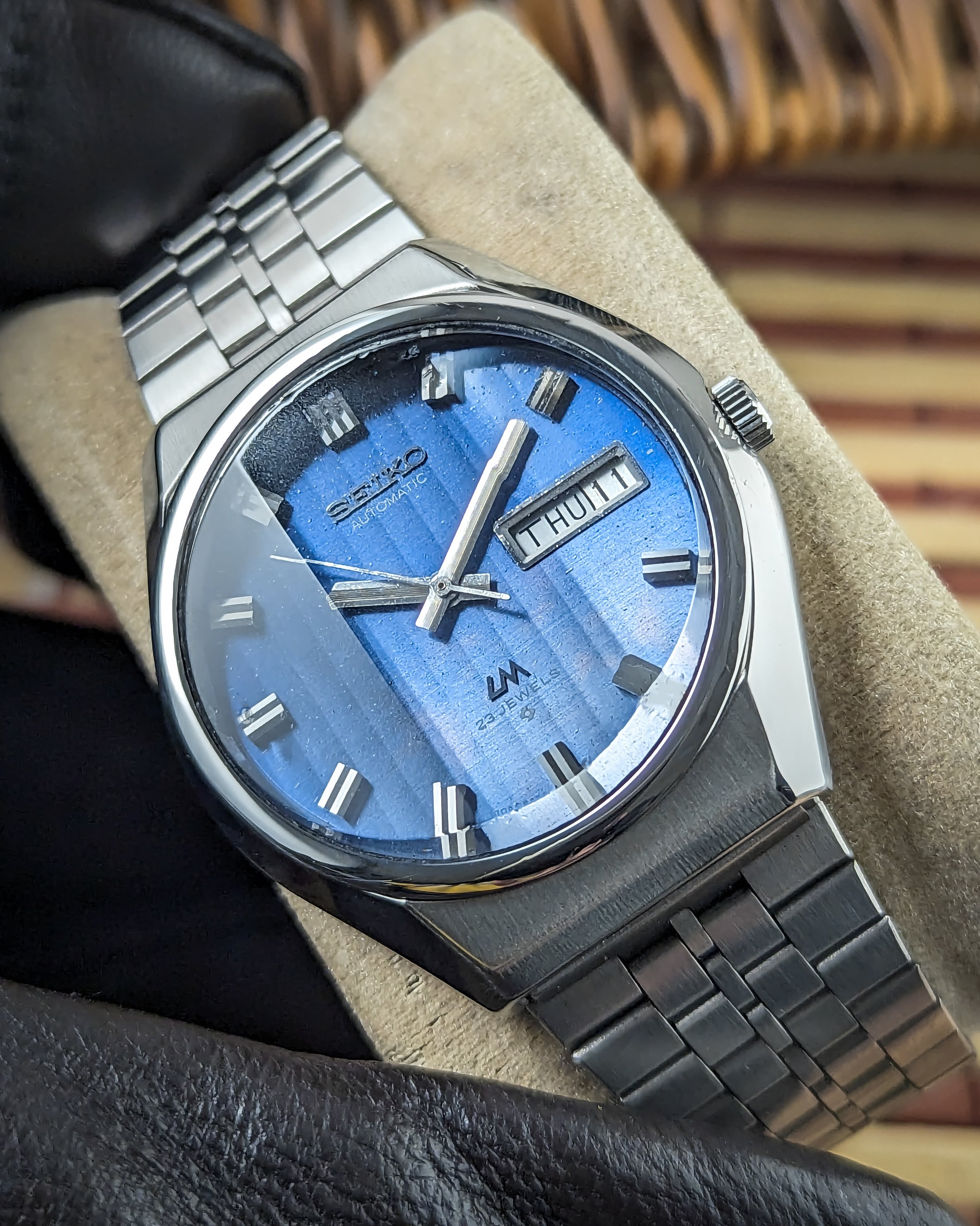 Seiko Lord Matic 5606-8061 Price, Specs, Market Insights | WatchCharts