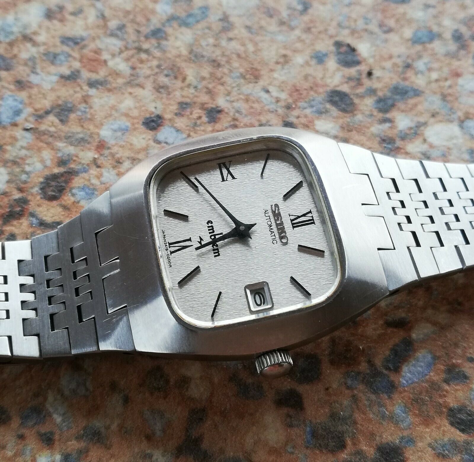 Seiko Emblem 23 Jewels Hi Beat Automatic 2418 3020 Textured Dial 