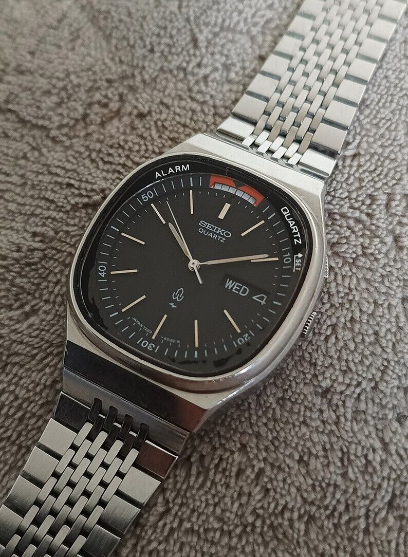 Nice & Rare Vintage Seiko Quartz Alarm black dial 7223-6030 Gent Watch |  WatchCharts Marketplace