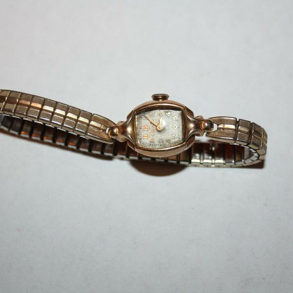 Vintage Bulova Watch, does not workGood vintage Band WatchCharts
