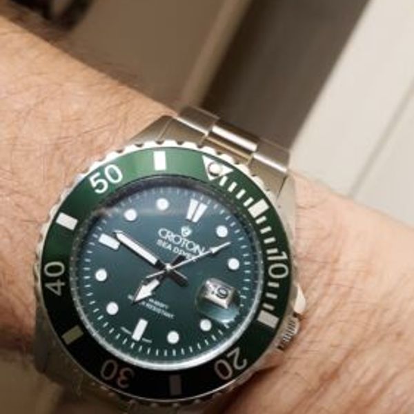 Shops $300 Croton Sea Diver Watch GRN DIAL BZL