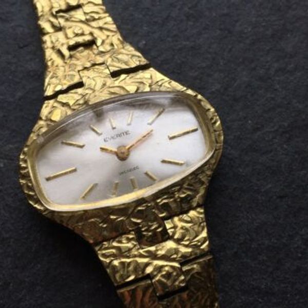 Vintage Ladies Everite Gold Tone Manual Wind 17 Jewel Incabloc Watch ...