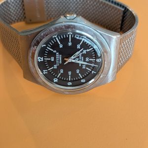 Vintage CITIZEN CLUB LA MER 5530-H02179 Quartz Wrist Watch Japan