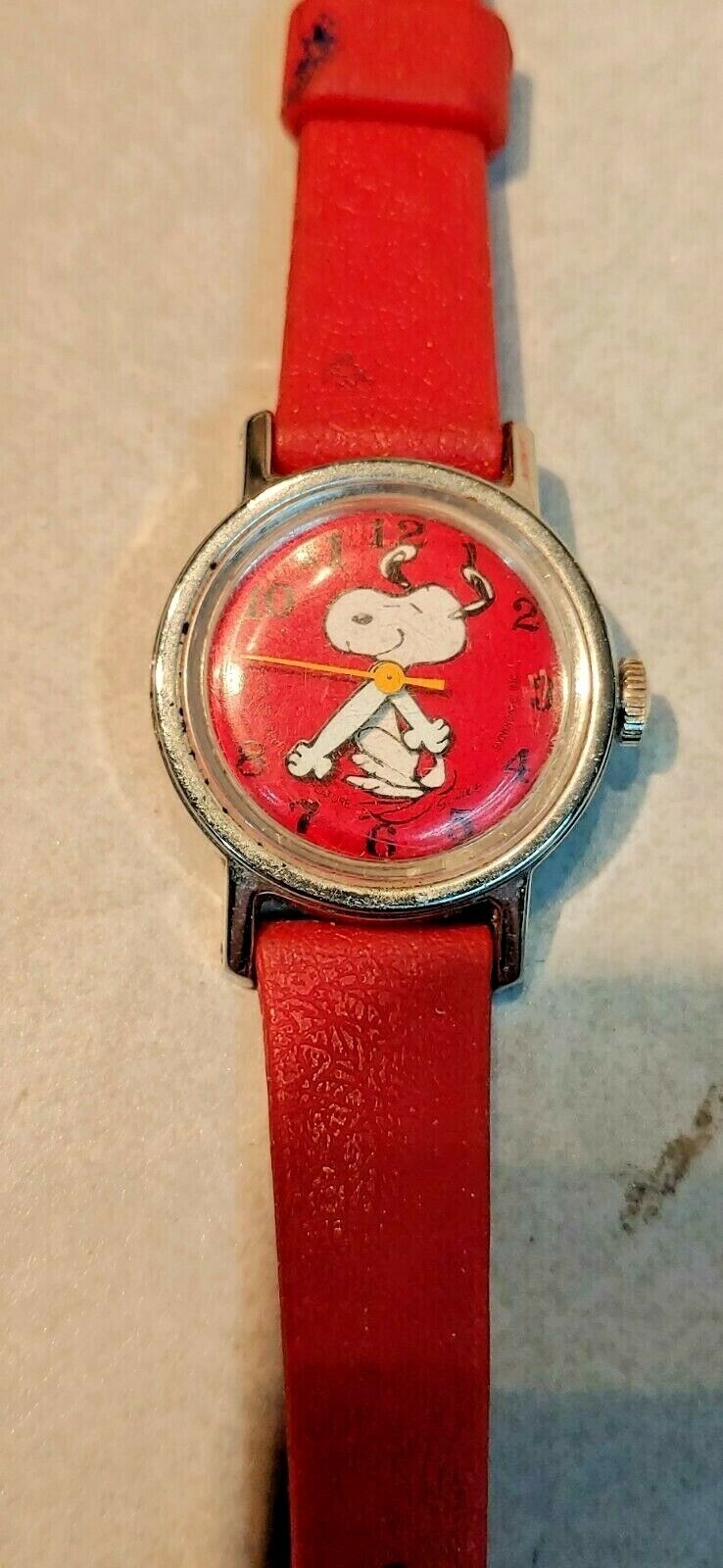 Timex snoopy watch clearance 1970s