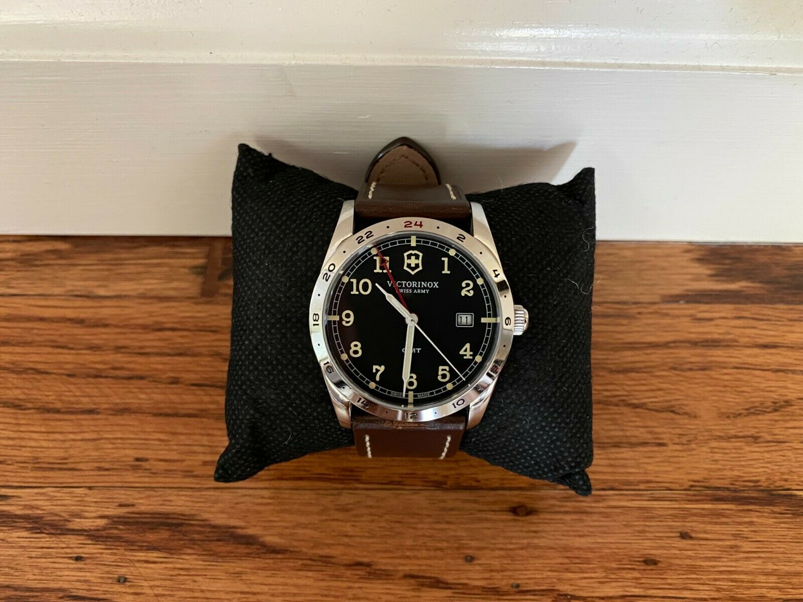 Victorinox infantry sale gmt watch