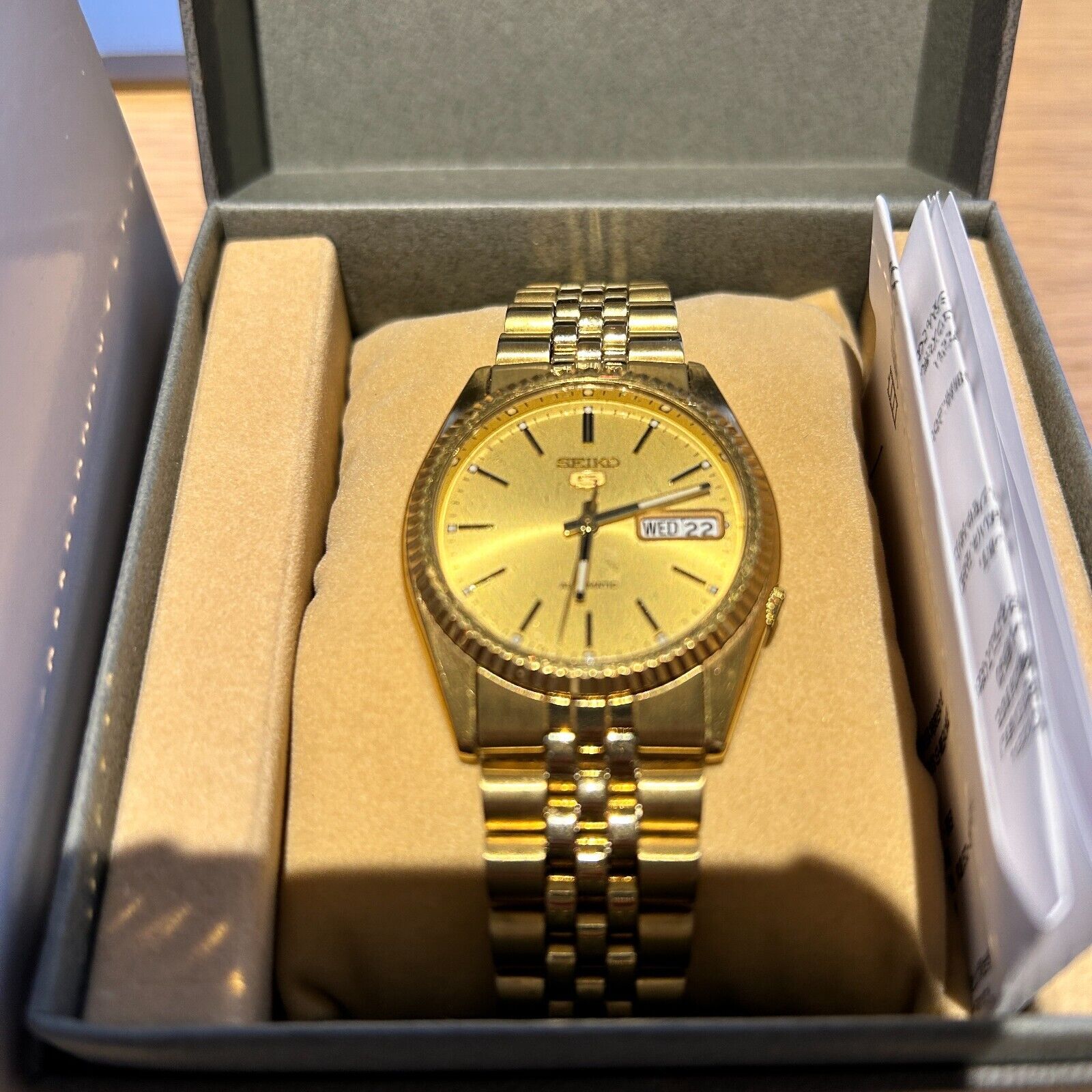 Vintage Seiko 5 7S26-0500 SNXJ94 Day Date Datejust style Sport