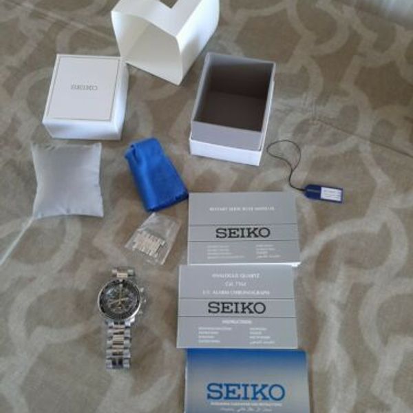Seiko Flightmaster Alarm Quartz Chronograph 200m Pilot's Watch SNA411P1