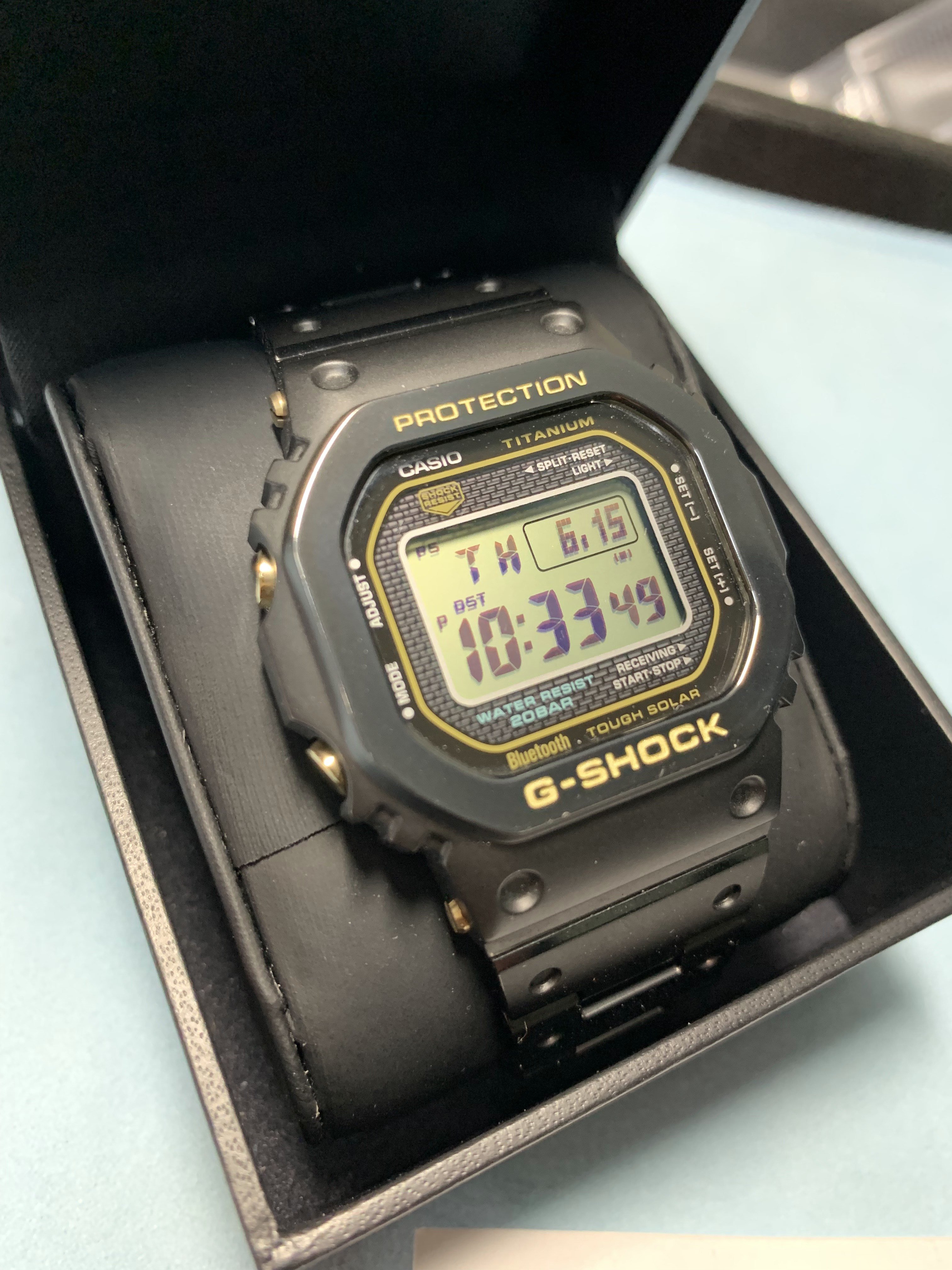 Casio G-Shock (GMWB5000)