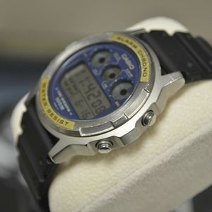 CASIO TGW-100 [827] TRI-GRAPH BLUE/GOLD DIGITAL WATCH RARE MINT