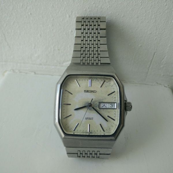 Seiko Spirit 7N93 - 5000 Quartz Mens Watch 1980