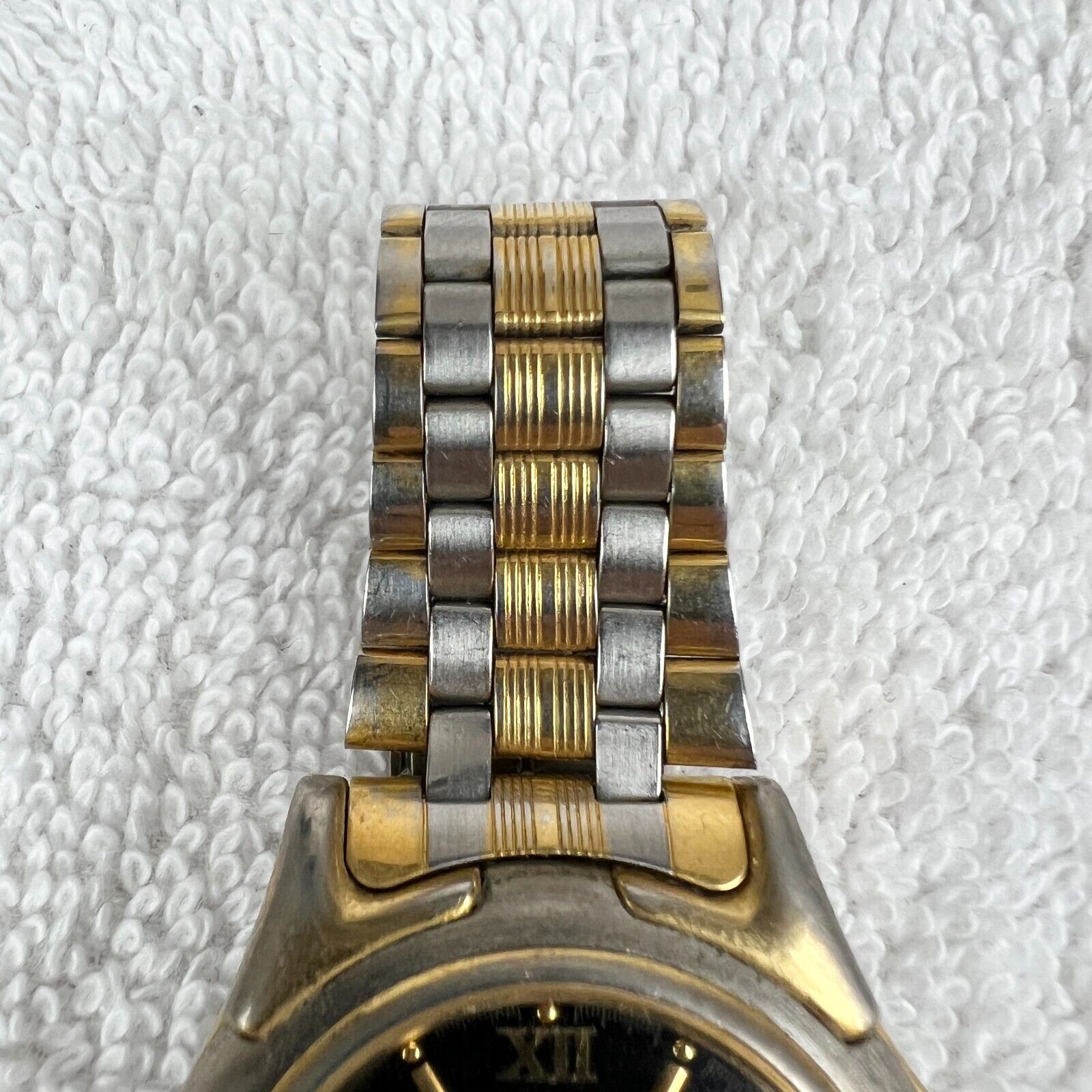 Vintage Omega Mens Watch 069797 Quartz Date Black Face