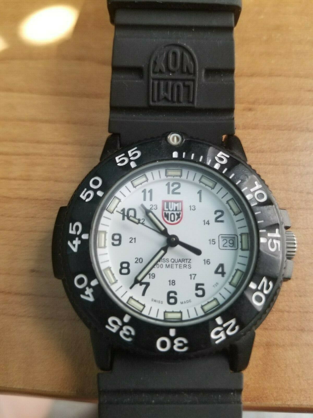 LUMINOX NAVY SEALS SWISS WATCH 200m/660ft White Face, series 3000