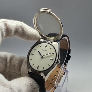 SEIKO non DIGITAL WATCH JAL JAPAN AIRLINES V657-6150 PLANE