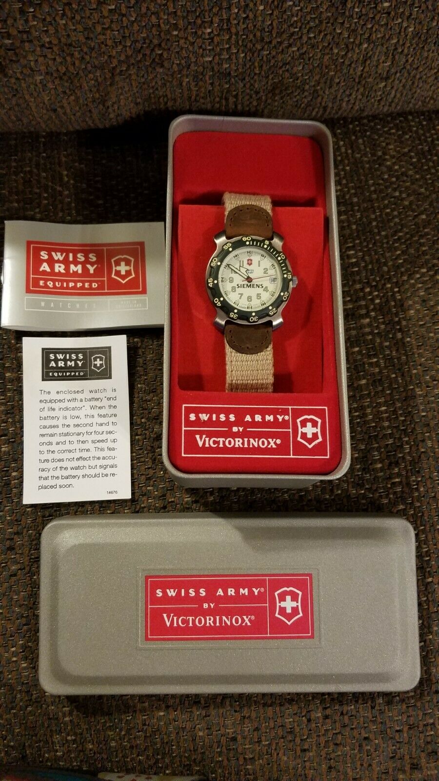 Victorinox Swiss Army Siemens Watch Ascent Bone Large Khaki strap