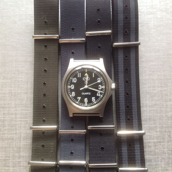 Genuine CWC G10 British Army issued watch 1998 inc new strap in choice ...