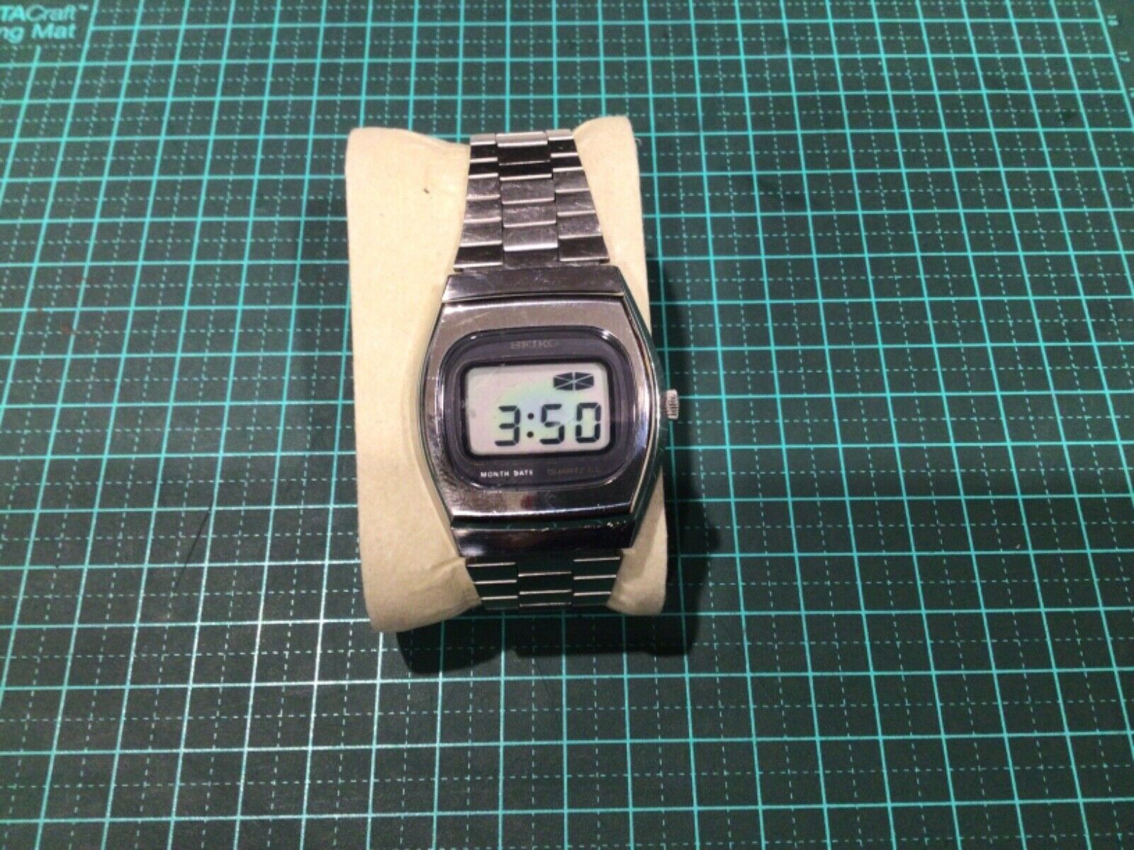 Vintage Seiko 0534-5020 Lc Lcd Digital Quartz Watch | WatchCharts