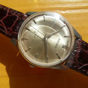 Vintage JAPAN Seiko 17 Jewels Manual Men's Watch,66 0010 | WatchCharts