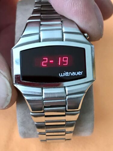 Wittnauer polara led outlet digital watch