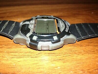 Casio ACL 100 Accelerator lcd digital wrist watch