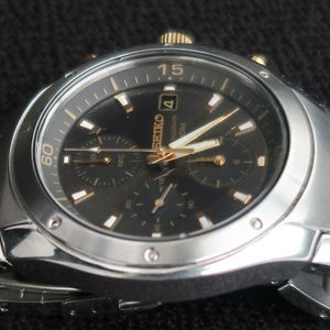 SEIKO 7T92 0HX0 MEN'S CHRONOGRAPH WATCH BLACK & GOLD FACE