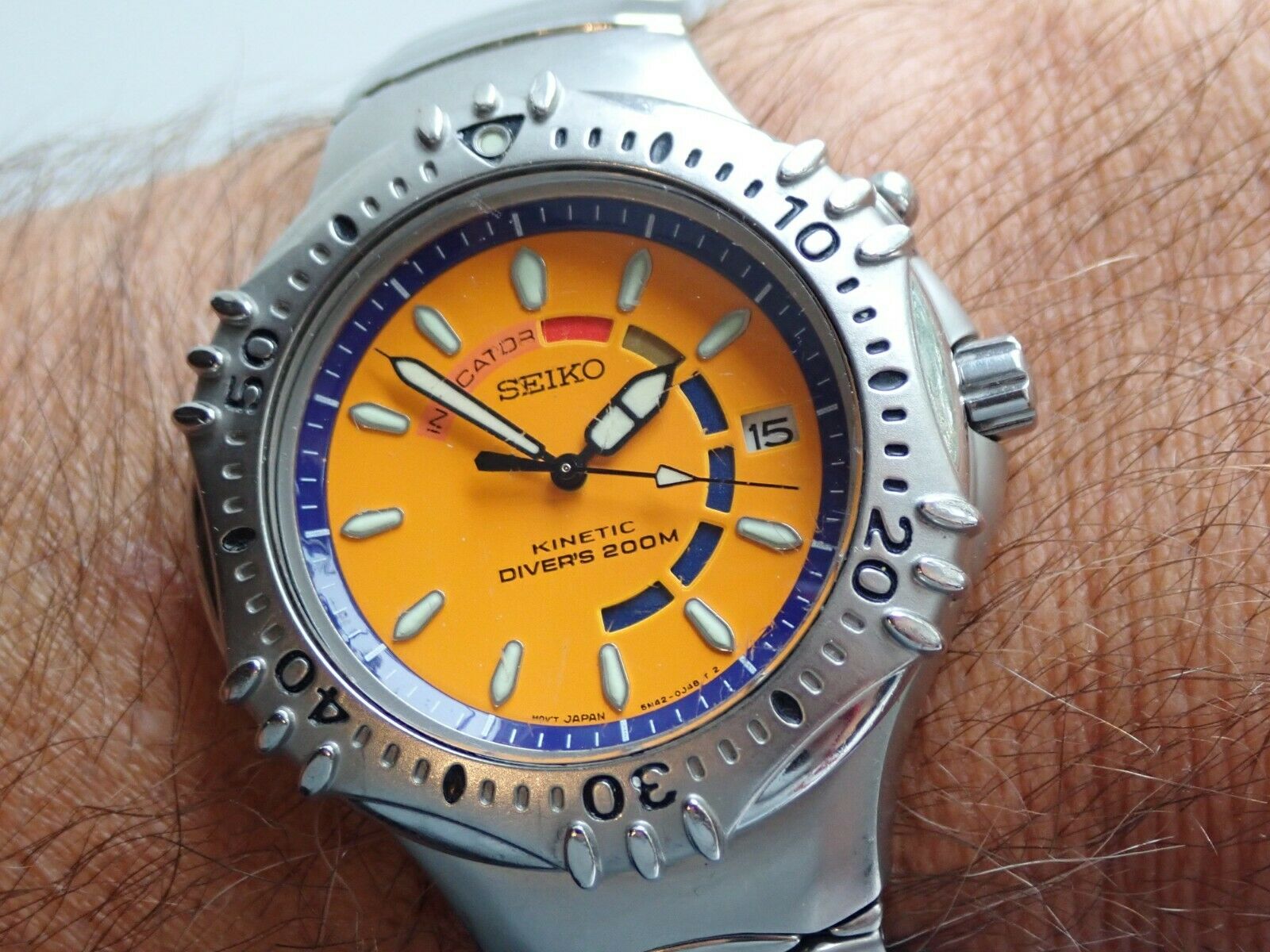 Mens Seiko Giugiaro Kinetic Watch 5M42-0F70 - 200m Orange Dial