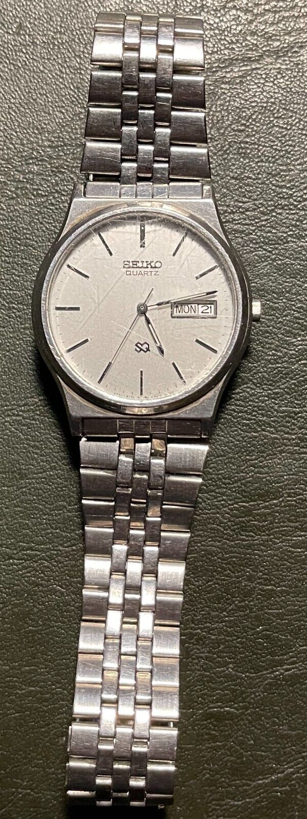 Vintage SEIKO 5Y23 8A70 SQ Day Date Men s Quartz Watch Working