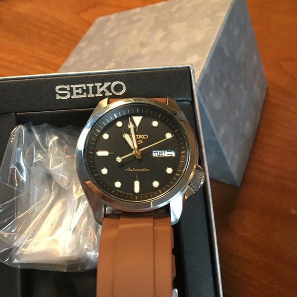 Seiko 5 Sports Men's Black Watch - SRPE57K1 Bracelet Unused. Extra Rubber  band | WatchCharts