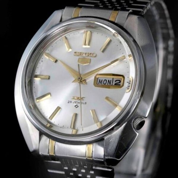 VINTAGE 1967 SEIKO 5 DX Diashock Silver and Gold 25 Jewels 6106-8000 Men's  Watch | WatchCharts