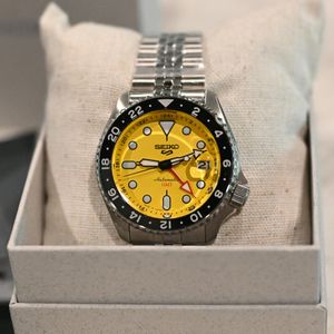 WTS] Timex x Peanuts Q Timex GMT TW2W83300 (BRAND NEW