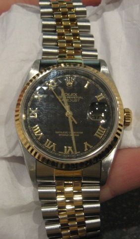 Rolex datejust black on sale pyramid roman dial 16233