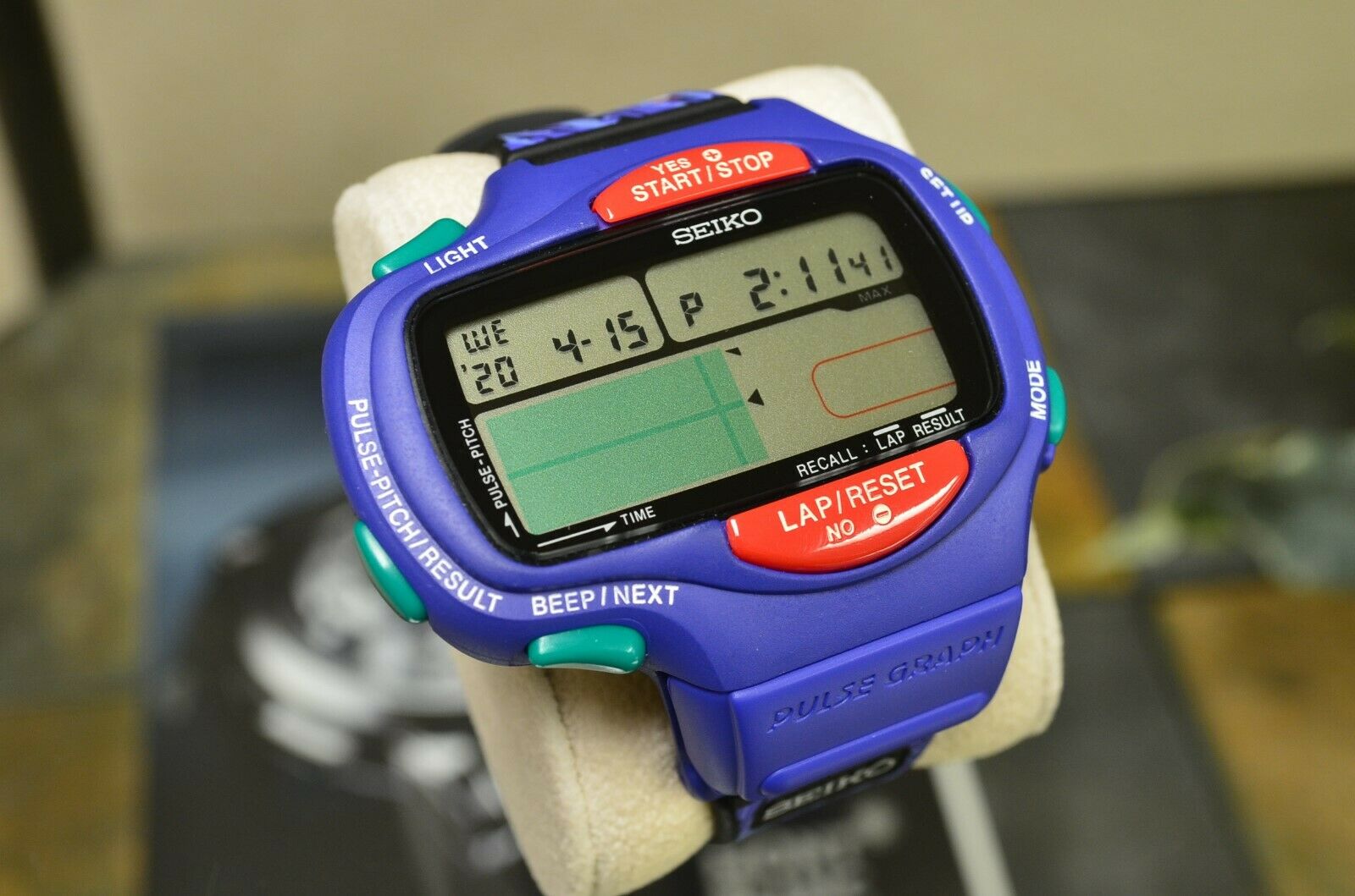 NOS SEIKO LCD PROA 4A20 PULSE GRAPH DIGITAL WATCH HEART RATE FULL