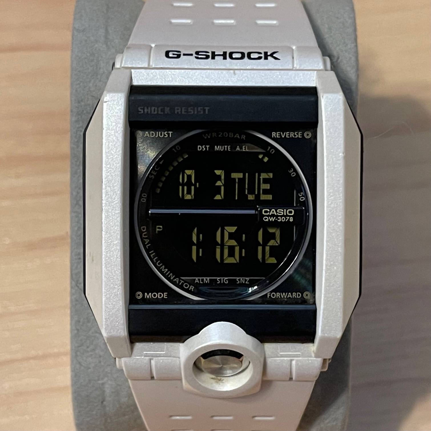 WTS] Casio G-Shock G-8100A-7 Vintage Dual Illuminator White