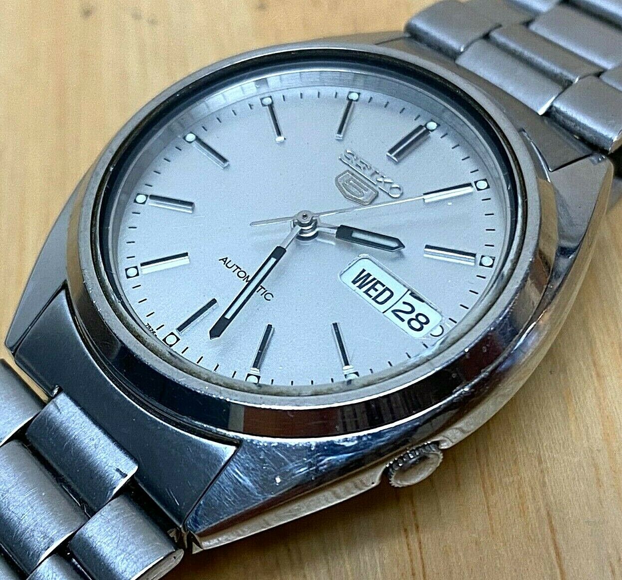 Vintage Seiko 5 Mens Silver Self Wind Automatic Watch Hours Day