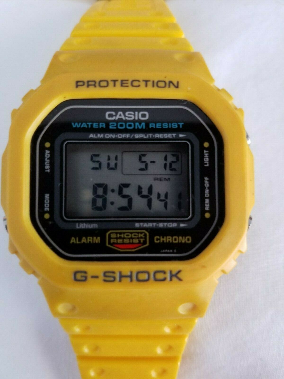 RARE VINTAGE CASIO G-SHOCK DW-5600C-9B (691) JAPAN H YELLOW 200M 1