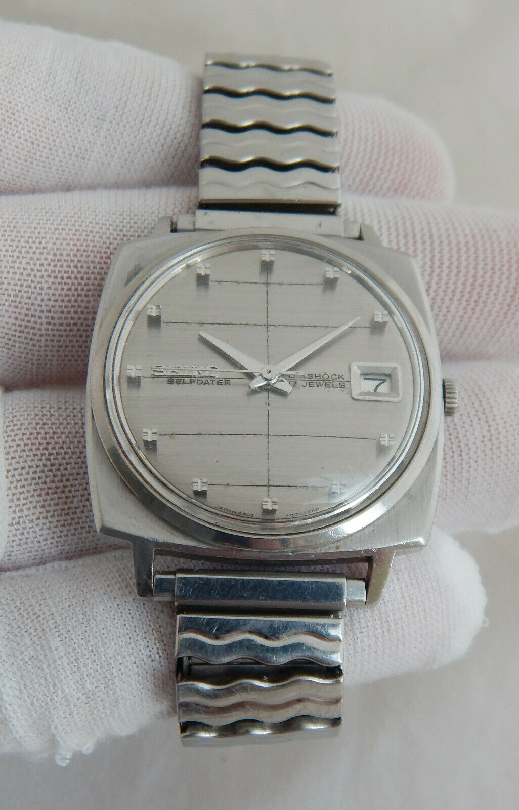 【珍品Sea LION】SEIKO SELFDATER 自動巻き【稀少アザラシ】 SEIKO 6205-8000 SEA LION M88 AUTOMATIC DIASHOCK SELFDATER