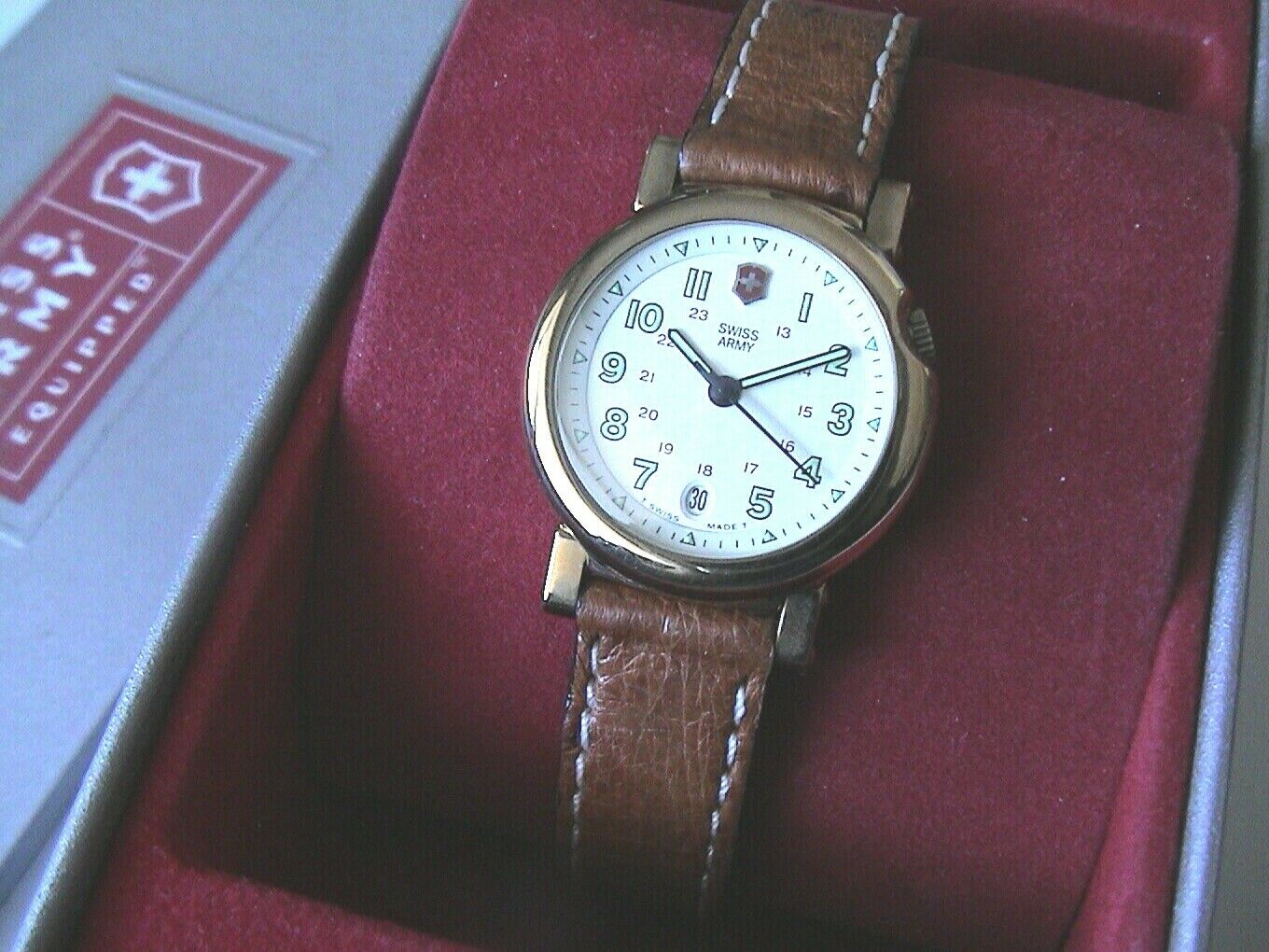 RARE VICTORINOX SWISS ARMY GOLDEN DELTA 24248 - SMALL, LADIES