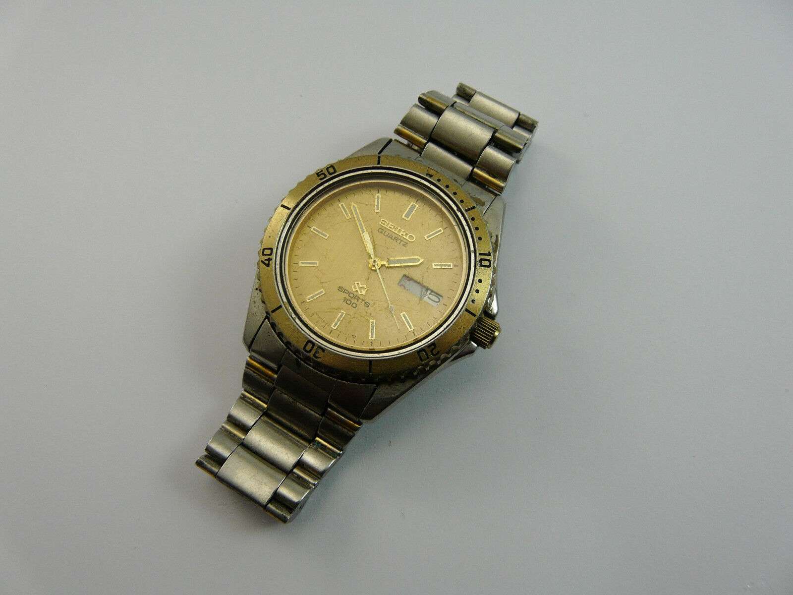 9 START 1983 SEIKO 8123-6090 GENTS QUARTZ DIVERS WRISTWATCH N/W A