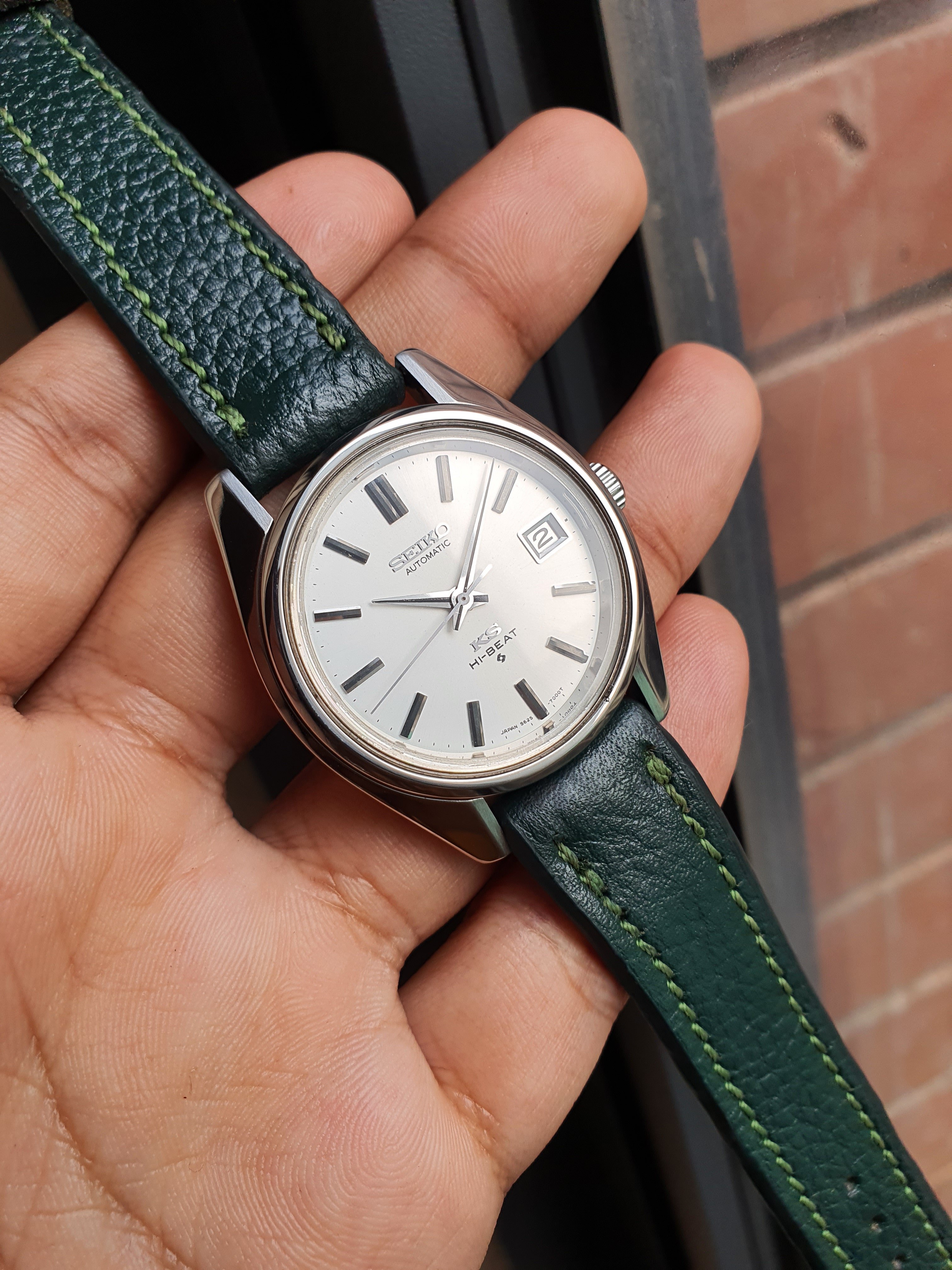 Jacob & Co. Palatial Classic Manual Big Date 42 mm Watch in Green Dial