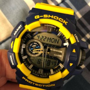 Previously owned CASIO G-SHOCK in STUNING YELLOW and BLU 5398 GA